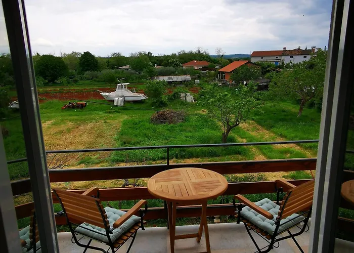 Ostanak kod kuće Casa Blanca